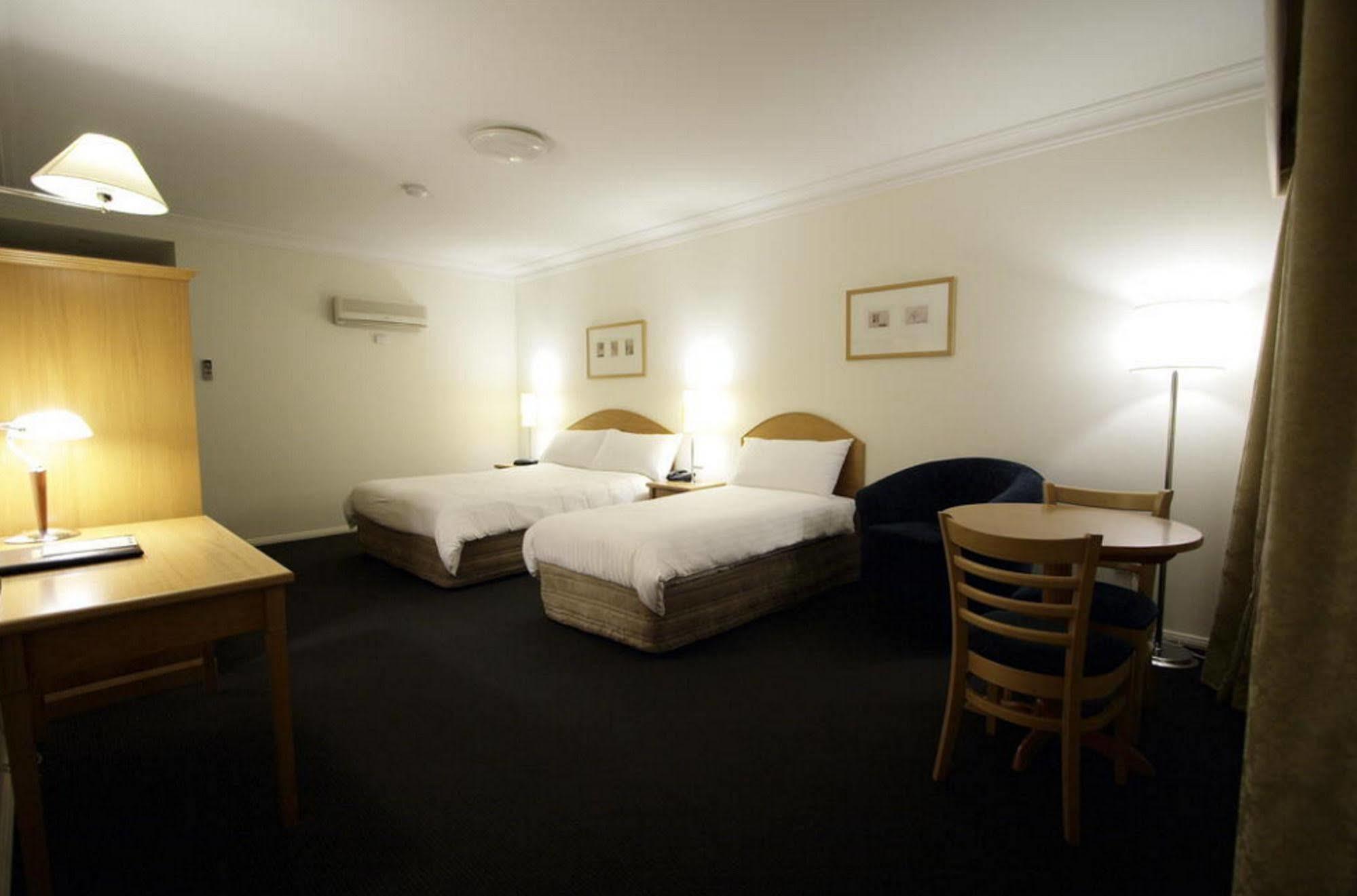 Carlyle Suites&apartamentos Wagga Wagga Exterior foto